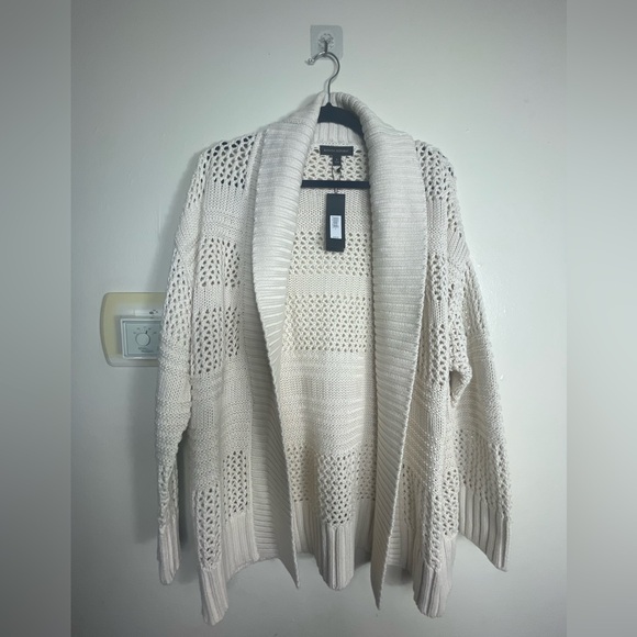 Banana Republic Sweaters - Banana Republic Cream Cardigan Sweater with Textured Knit